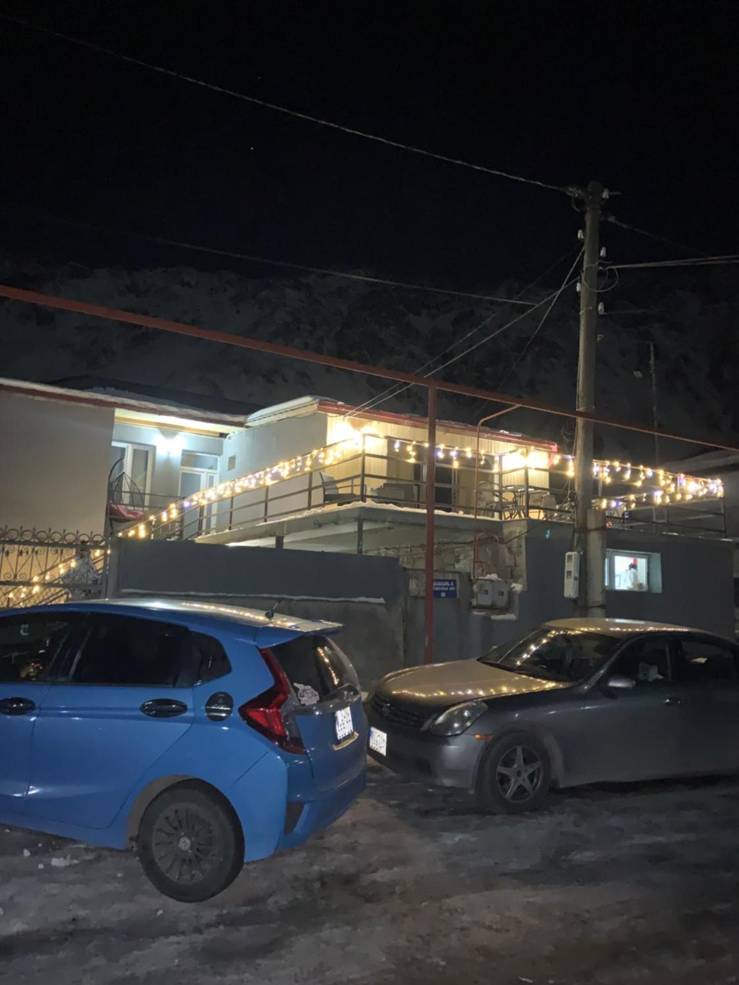 Mate'S Home Kazbegi Exterior photo